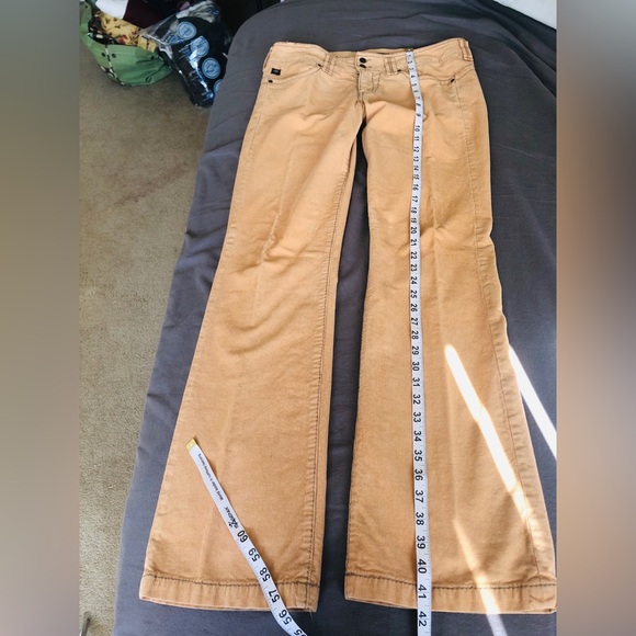 Serfontaine Low Pro Corduroy, size 30, Soft, Coco Tan - Picture 9 of 11